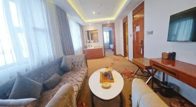 Люкс Business с видом на реку Kaile Business Hotel