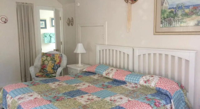 Студия Angies Guest Cottage