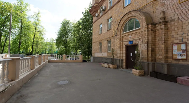 FortEstate on Universiteitskiy, จอง โรงแรม Gagarinsky UZAO Area