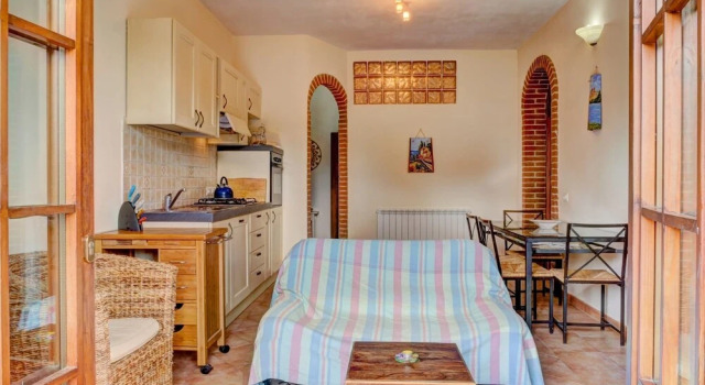 Limone Apt Lovely Views, Tranquilfamily Friendly, Забронировать Отель Отели Озера Тразимено с бассейном, Бассейн