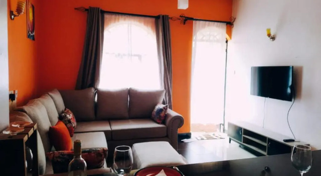 Cozy 1-bedroom cottage in Riverside with garden, Reserva ahora Casa o chalet Villas en Lavington, Villa