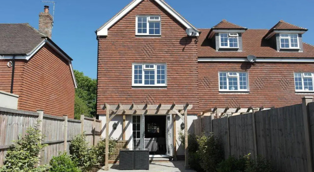 Westhampnett House, Забронировать Отель Гавань Чичестер Западный Суссекс, рядом с St John's Chapel