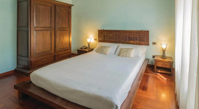 Beautiful Home in Lecce LE With Wifi and 2 Bedrooms