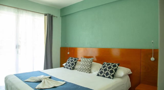 Relax Inn Suites