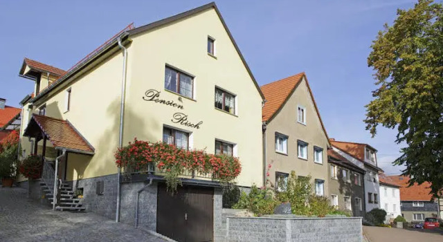 Landpension Risch, Boek Hotel Hotels in Thüringen met parkeren, Parkeren