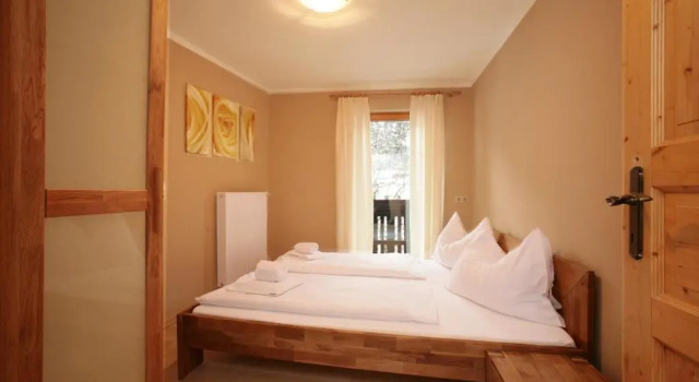 Penthouse White Schmitten