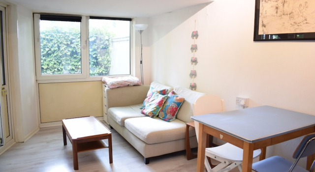 Cosy 1 Bedroom Flat With Garden in Kennington