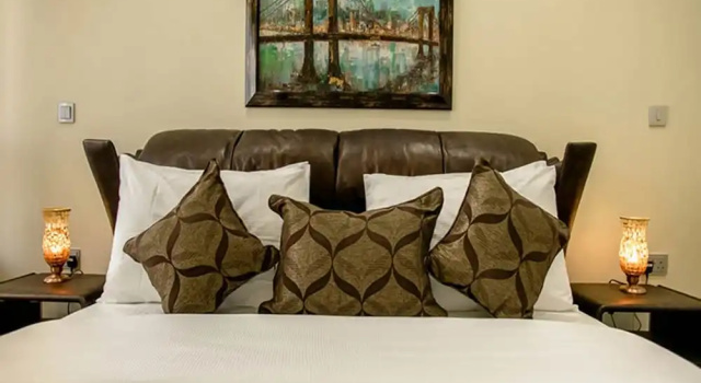 Located in a Great Location in Nairobi This is a Tiptop 2 Bedroom Deluxe Suite, Book Apartment Hotels in Nairobi with a Pool, Swimming Pool
