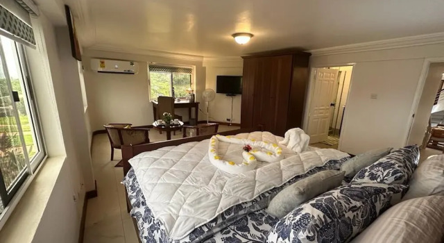 Апартаменты Deluxe Cozy Hill Gardens