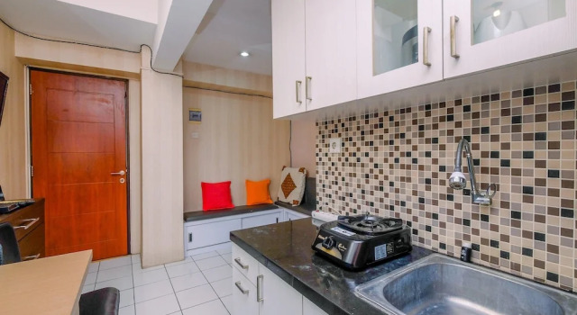 Апартаменты Cozy And Warm 2Br At Kebagusan City Apartment