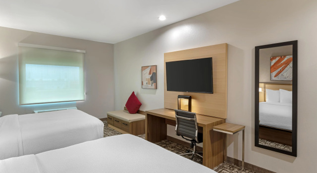 Четырёхместный номер Standard Best Western Plus Pearland/Houston Medical Center Hotel