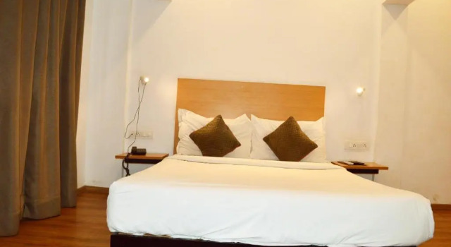 Hotel Orient Avenue, Забронировать Отель Нагпур штат Махараштра, рядом с Нулевая миля в Нагпуре