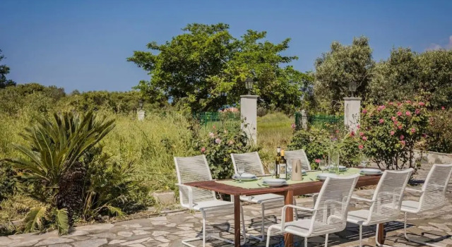 Коттедж с 2 комнатами Kefalonian Sea View Home