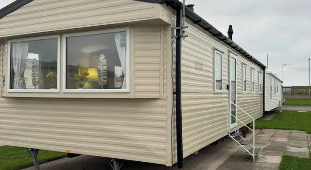 Seaside Charm Cabin Retreat in Rhyl