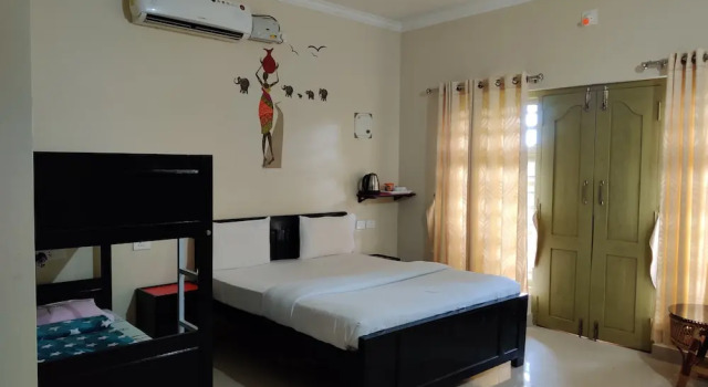 Номер Superior с балконом Woodrose Resort