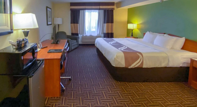 Двухместный люкс Quality Inn Bolingbrook I-55