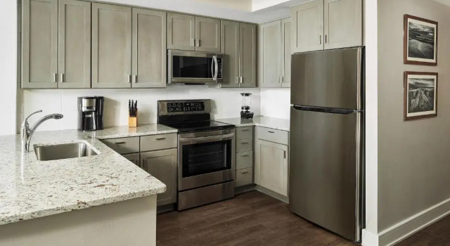 Двухместный люкс c 1 комнатой oceanfront Hilton Grand Vacations Club Ocean Enclave Myrtle Beach