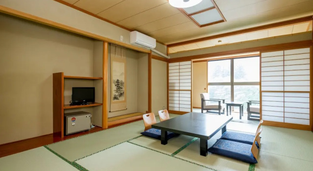 Номер Japanese-Style kinugawaonsen Fukumatsu