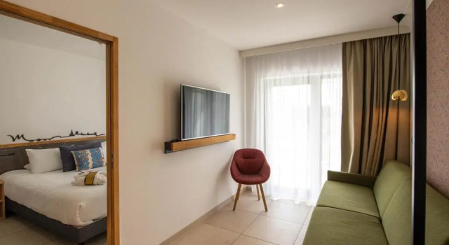 Двухместный полулюкс Mercure Avignon TGV Hotel & Spa