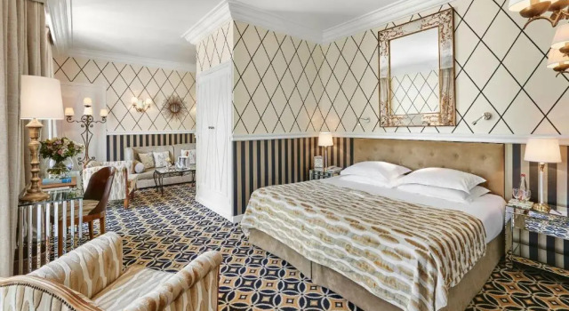 Семейный номер Standard Hôtel Belles Rives