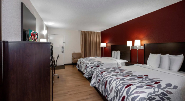Четырёхместный номер Deluxe Red Roof Inn Washington DC - College Park