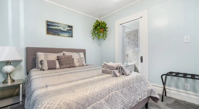 Cutest Nibley Park Bungalow