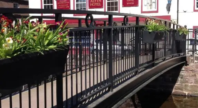 St Louan's, Prenota Hotel Alyth Perthshire