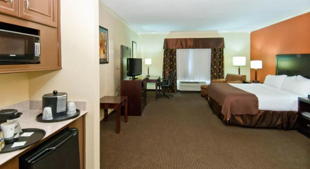 Двухместный номер Executive Wyndham Lake Charles near Casinos