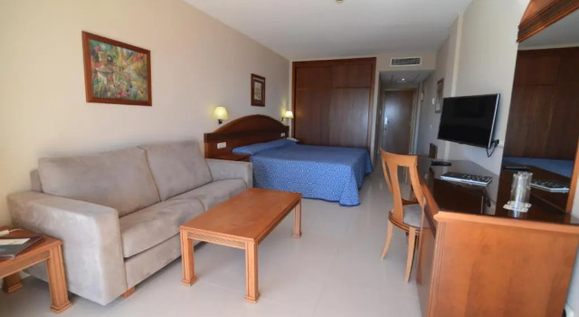 Трёхместный номер Standard Bahía Tropical
