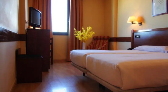 Четырёхместный номер Standard Hotel Oriente