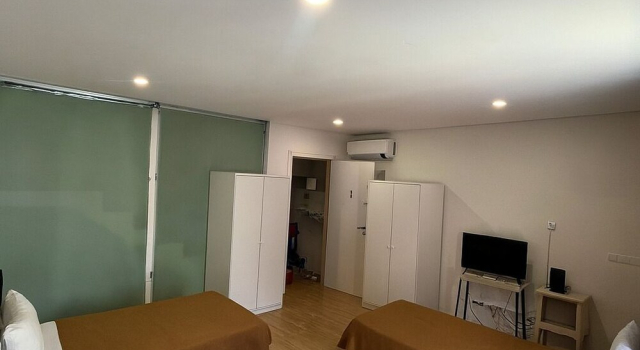 Кровать в общем номере (мужской номер) Casa Augusta 4