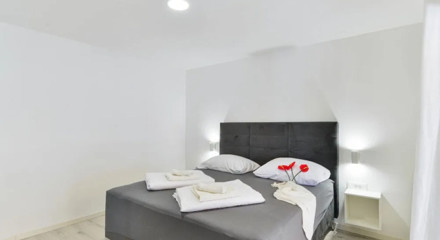 Holiday Home Bibinje near the Sea, Забронировать Курортный отель Бибинье Задарская жупания, рядом с Пляж Марина Далмация