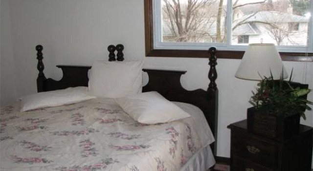 A Pillow and Toast, Rezervasyon Otel Niagara Wine Region Ontario