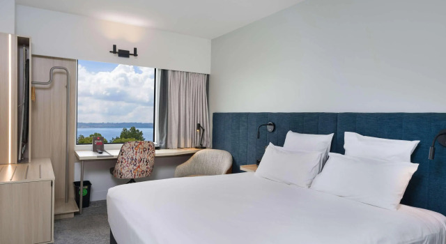ibis Rotorua, Забронировать Отель Отели Озера Роторуа 3 звезды, 3*