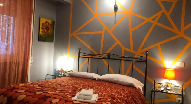 BB La Donna Garbata, Prenota Hotel Eur & Garbatella Roma