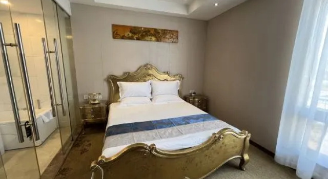 Люкс Executive Nanjing Zhenbao Holiday Hotel