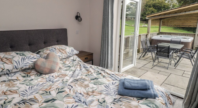 The Lodge, Забронировать Дом для отпуска Llangynwyd Бридженд