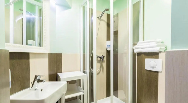 Трёхместный номер Standard Sud Hôtel Restaurant