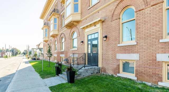 Luxury Rideau Apartments by Simply Comfort, Varaa Huoneisto  