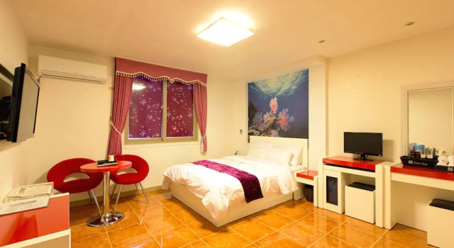 Lavichi Hotel
