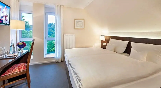 Landgasthaus Kathmann- bed and breakfast, Забронировать Отель Динклаге Oldenburger Muensterland