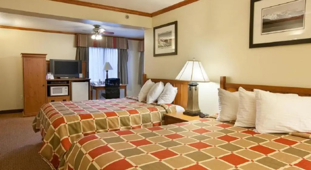 Четырёхместный номер Standard с видом на горы Hotel Edgewater by Aspen Hotels