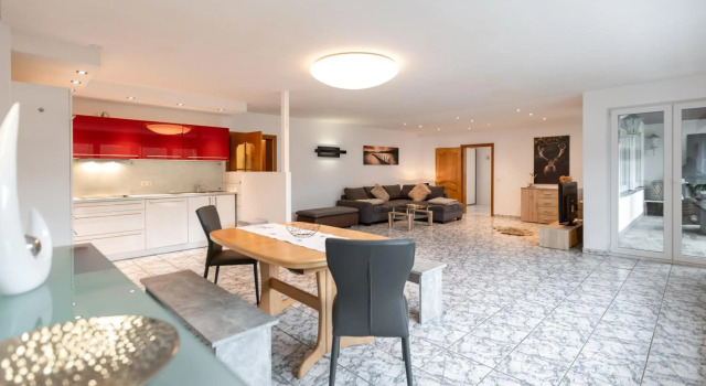 Ferienwohnung Villa Abrioux am Park, Забронировать Вилла Бад-Бертрих Vulkan Eifel, рядом с Вульканайфельские термальные источники