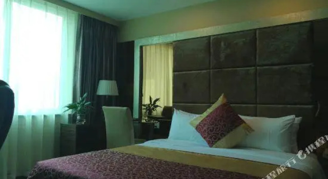 Yihai Hotel