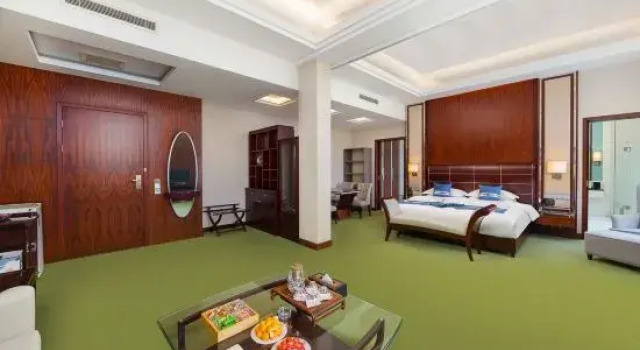 Люкс Royal Jincheng Haoxiang Jinnian Hotel