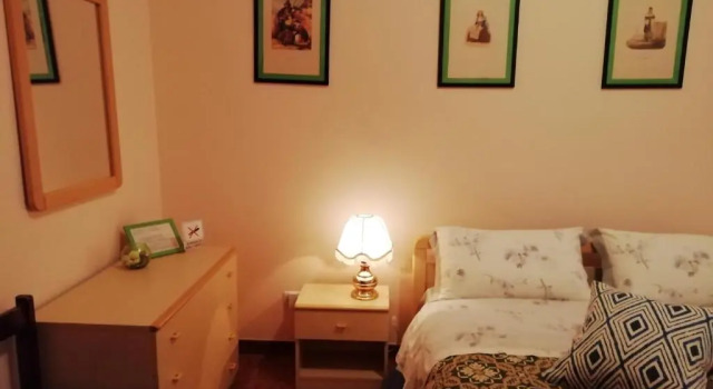 B&B Villa Claudia, Забронировать Отель «постель и завтрак» Анцио Побережье Лацио