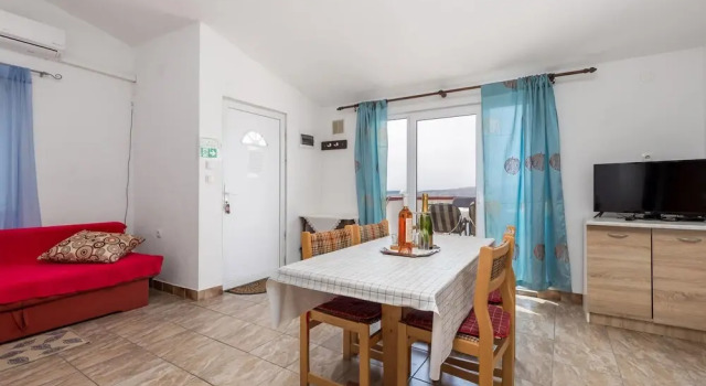 Stunning Apartment in Stinica With Wifi and 1 Bedrooms, Rezerwuj Apartament  