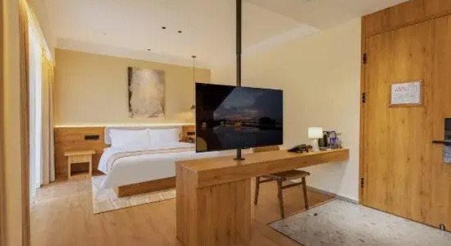 Люкс Lishe Lakeview Hotel (Southern Theater Command General Hospital Guangzhou Baima Clothing City)