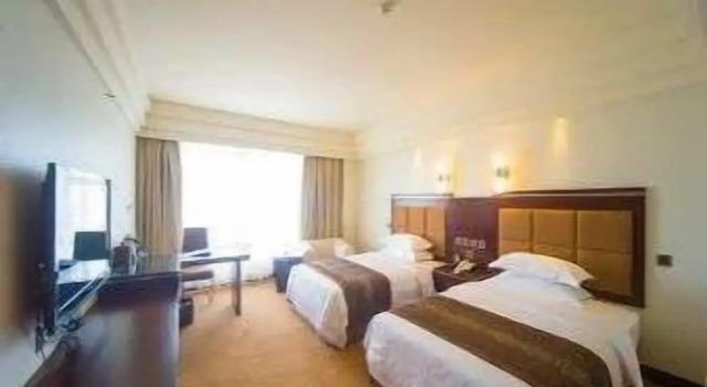 Двухместный номер Accessible Ramada Chengdu North