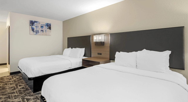 Четырёхместный номер Standard Best Western Plus York Hotel and Conference Center